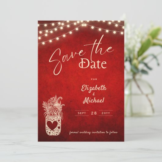 Invitation Rouge rustique Mason Jar Enregistrer la date Digit (Debout devant)
