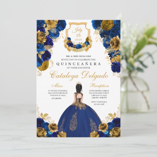 Invitation Royal Blue & Gold Floral Elegant Quinceañera (Debout devant)