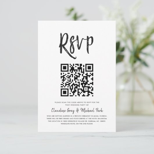Invitation RSVP par code QR | Style de script blanc noir (Debout devant)