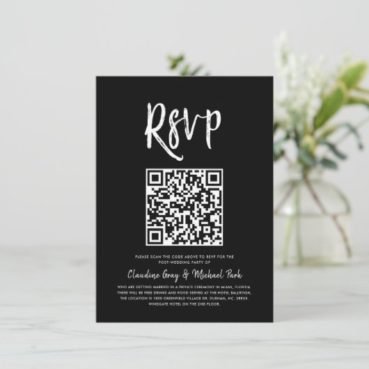 Invitation RSVP par code QR | Style de script noir solide RSV (Debout devant)