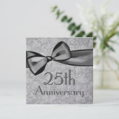 Invitation Ruban en faux satin métallisé pour 25e anniversair (Debout devant)