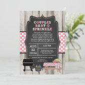 Invitation Rustic Bois Couples bébé Q Sprinkle Douche (Debout devant)