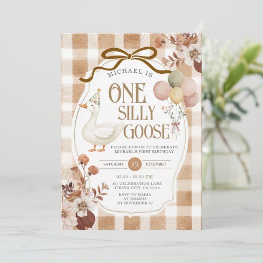 Invitation Rustic Brown Gingham One Silly Goose Birthday  (Debout devant)