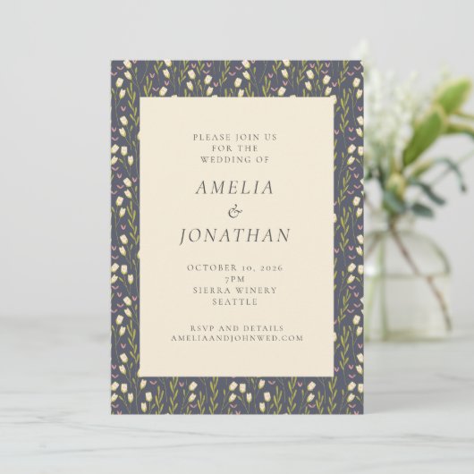 Invitation Rustic Chic Navy Garden Floral All-in-One Mariage (Debout devant)
