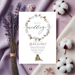 Invitation Rustic Cotton Lavender Pays Barre Mariage Photo<br><div class="desc">Célébrez votre journée spéciale avec cette élégante faire-part de mariage rustique dotée d'une couronne d'aquarelle de coton et de lavande. Parfait pour les mariages de campagne, de grange ou de thème vintage, ce design allie fonctionnalité moderne et charme intemporel en incluant un espace réservé au verso pour une photo de...</div>