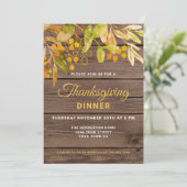 Invitation Rustic Fall Folin Grange Wood Thanksgiving Dîner (Debout devant)