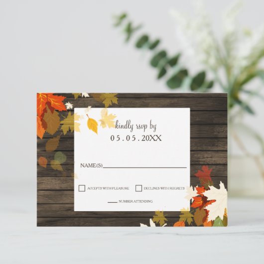 Invitation Rustic Fall laisse Barn Wood Mariage de automne rs (Debout devant)