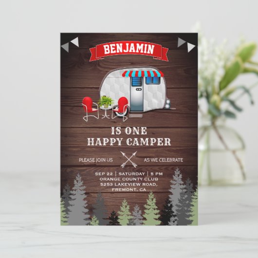 Invitation Rustic Forest One Happy Camper 1er Anniversaire (Debout devant)