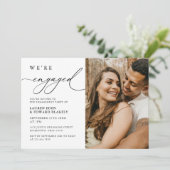 Invitation Rustic Photo Nous sommes engagés Script Engagement (Debout devant)