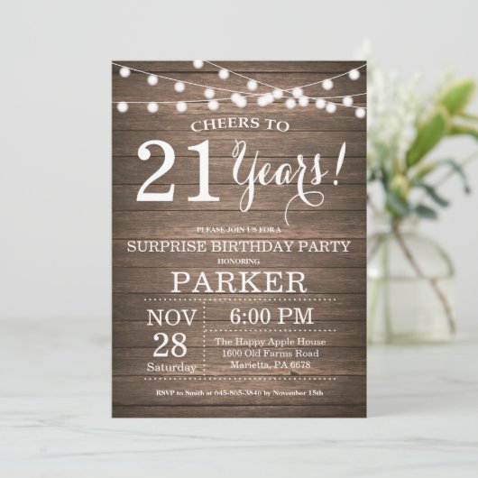 Invitation Rustic Surprise 21e anniversaire Bois (Debout devant)
