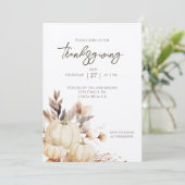 Invitation Rustic Thanksgiving Dinner Pumpkin (Debout devant)