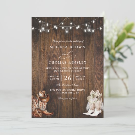 Invitation Rustic Western Country Barn QR Code Wedding (Debout devant)