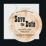 Invitation Rustic Western Ranch mariage de grains de bois<br><div class="desc">Donnez le ton à votre mariage rustique de style occidental ou de style ranch avec cette rondelle de grains de bois Enregistrer la carte Date. La texture naturelle du bois apporte une atmosphère rustique et chaleureuse, parfaite pour les mariages de la campagne ou de l'extérieur. Personnalisez avec vos noms, votre...</div>