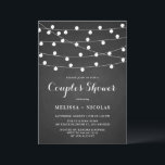 Invitation Rustique Chalkboard String Lumières Couples Douche<br><div class="desc">Invitation invité avec cette invitation à la douche en couple rustique. Il présente des lumières de fées suspendues blanches et un script fantaisiste sur un arrière - plan faux tableau de bord. Cette invitation aux phares à cordes est parfaite pour les douches à l'automne et en plein air pour les...</div>