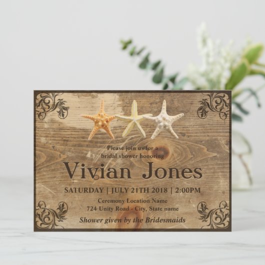 Invitation rustique de Fête de la mariée en bois (Debout devant)