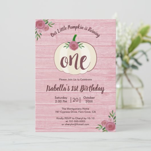 Invitation Rustique Petite fille Citrouille rose 1er annivers (Debout devant)