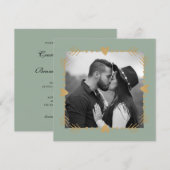Invitation Sage Green Photo moderne Gold Hearts Mariage (Devant / Derrière)