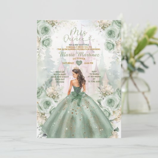 Invitation Sage Green Princess Castle et Forest Mis Quince (Debout devant)