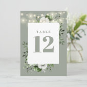 Invitation Sage Green String Lights Floral Table Numéro (Debout devant)