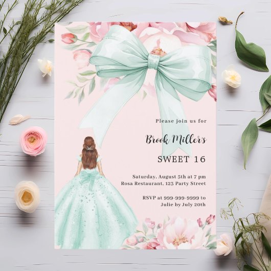 Invitation Sage vert arc fleurons roses robe Sweet 16