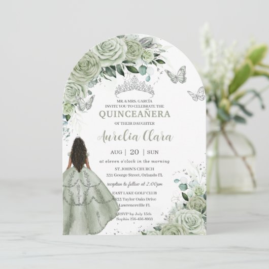 Invitation Sage Vert Floral Brown fille Quinceañera XV Arc (Debout devant)