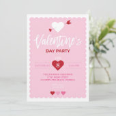 Invitation Saint Valentin Pink Scalloped Edge Party (Debout devant)