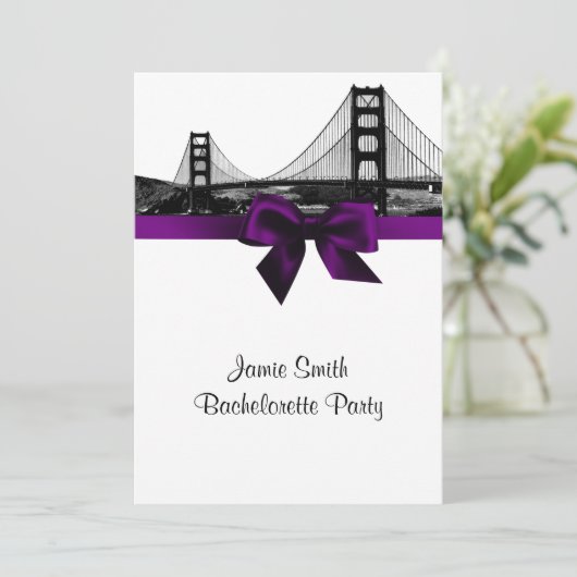 Invitation San Fran Skyline Etted BW violet Bachelorette (Debout devant)