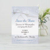 Invitation Sauver la date Rubans blancs | Nouer le nœud maria (Debout devant)