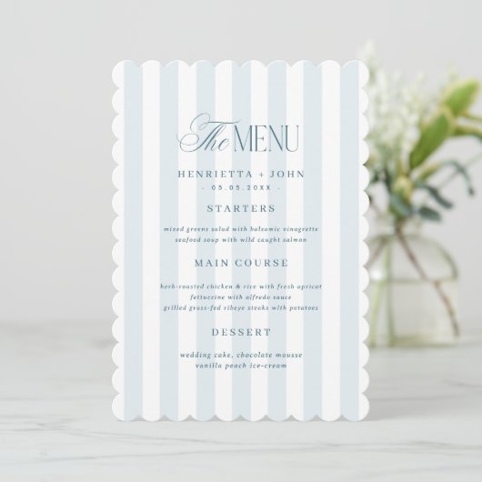 Invitation Scalloped Edge Timeless Blue Stripes Menu Card (Debout devant)