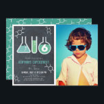 Invitation Science Experiment Black Chalkboard Photo Annivers<br><div class="desc">Cette cool "expérience d'anniversaire" science anniversaire de fête photo invitation comprend un tableau noir / tableau noir arrière - plan avec des flacons, et un tube test encadré par une bordure blanche. L'envers est composé d'un arrière - plan turquoise avec des motifs moléculaires. Personnalisez-vous pour répondre à vos besoins. Vous...</div>