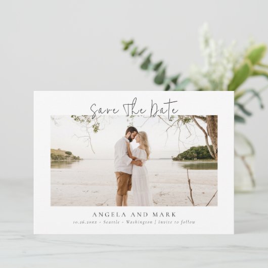 Invitation Script Budget moderne Photo Enregistrer la date (Debout devant)