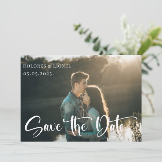 Invitation Script Couple Photo Enregistrer la date (Debout devant)