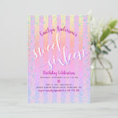 Invitation Script d'anniversaire de l'ombre arc-en-ciel rose (Debout devant)