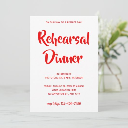 Invitation Script Décontracté rouge | Dîner de répétition Inv (Debout devant)
