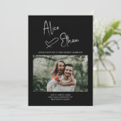 Invitation Script minimal Signature Coeur photo noir (Debout devant)
