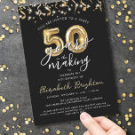 Invitation Script moderne 50th Birthday Streamers<br><div class="desc">Invitation moderne et festive de 50ème anniversaire avec le titre Vous êtes invité à une fête 50 ANS DANS LE MAKING en calligraphie script typographie et faux numéros de ballon d'or métallique et des serpentins d'or et confettis et lumières blanches dans votre choix de couleur arrière - plan (montré en...</div>