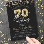 Invitation Script moderne 70th Birthday Streamers<br><div class="desc">Invitation de 70e anniversaire moderne et festive avec le titre Vous êtes invité à une fête 70 ANS DANS LA fabrication en calligraphie typographie script et faux numéros de ballon d'or métallique et des serpentins d'or et confettis et lumières blanches dans votre choix de couleur arrière - plan (montré en...</div>