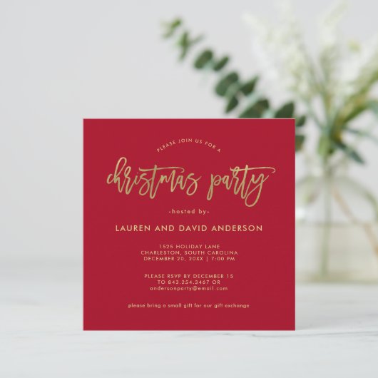 Invitation Script moderne | Fête de Noël Rouge et Faux Gold (Debout devant)
