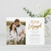 Invitation Script moderne Nous sommes engagés Photo Engagemen (Debout devant)