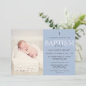Invitation Script moderne simple Baptême bleu Dusty pour garç (Debout devant)