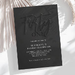 Invitation Script noir élégant Quarante 40e anniversaire adul<br><div class="desc">Design présente un dégradé foncé arrière - plan avec un mot "quarante" se démarque audacieusement en lettres noires brillantes. Mais il y a quelque chose de plus : les lettres créent un effet d'ombre cool, ce qui leur donne l'air de sortir de la page. Ce n'est pas n'importe quel nombre,...</div>