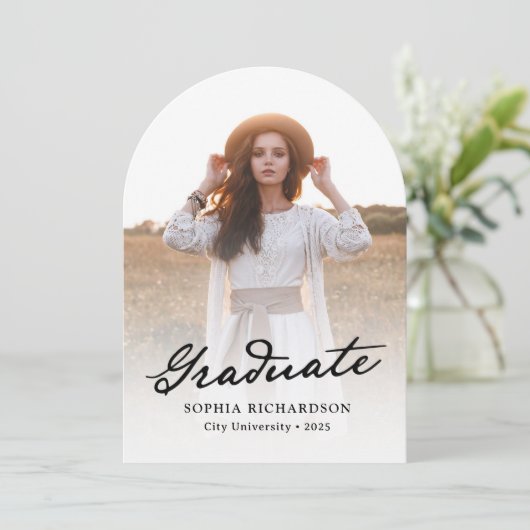 Invitation Script Whimsical | Chic Photo Graduation Party (Debout devant)