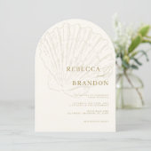 Invitation Seashell Beach Coastal Ivory & Gold Arch Wedding (Debout devant)