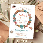 Invitation Seashell Shellebrate Kids Beach Anniversaire<br><div class="desc">Shellebrate ! Vous cherchez une idée spéciale de fête sur la plage pour célébrer l’anniversaire d’été de votre fille? Cette adorable invitation à la fête d'anniversaire de coquillages présente la plus jolie couronne de coquillages illustrée - parfaite pour une fête de plage, un pique-nique d'été, une fête de piscine, une...</div>