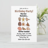 Invitation Seashells Hard Outside Soft Inside Birthday Party (Debout devant)
