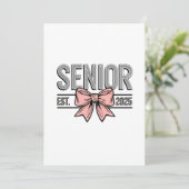 Invitation Senior Est 2025 Bow Coquette Graduation (Debout devant)