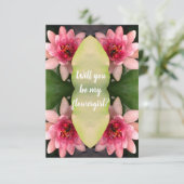 Invitation Serez-vous ma fleuriste Lotus Rose Fleurs (Debout devant)