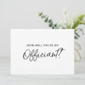 Invitation "Serez-vous notre officiant"| Main chic en lettres (Debout devant)