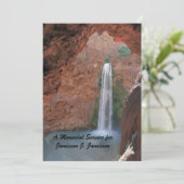 Invitation Service commémoratif, Cascade, Southwest Red Rock (Debout devant)