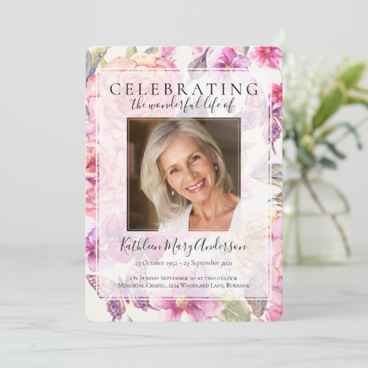 Invitation Service commémoratif rose (Debout devant)